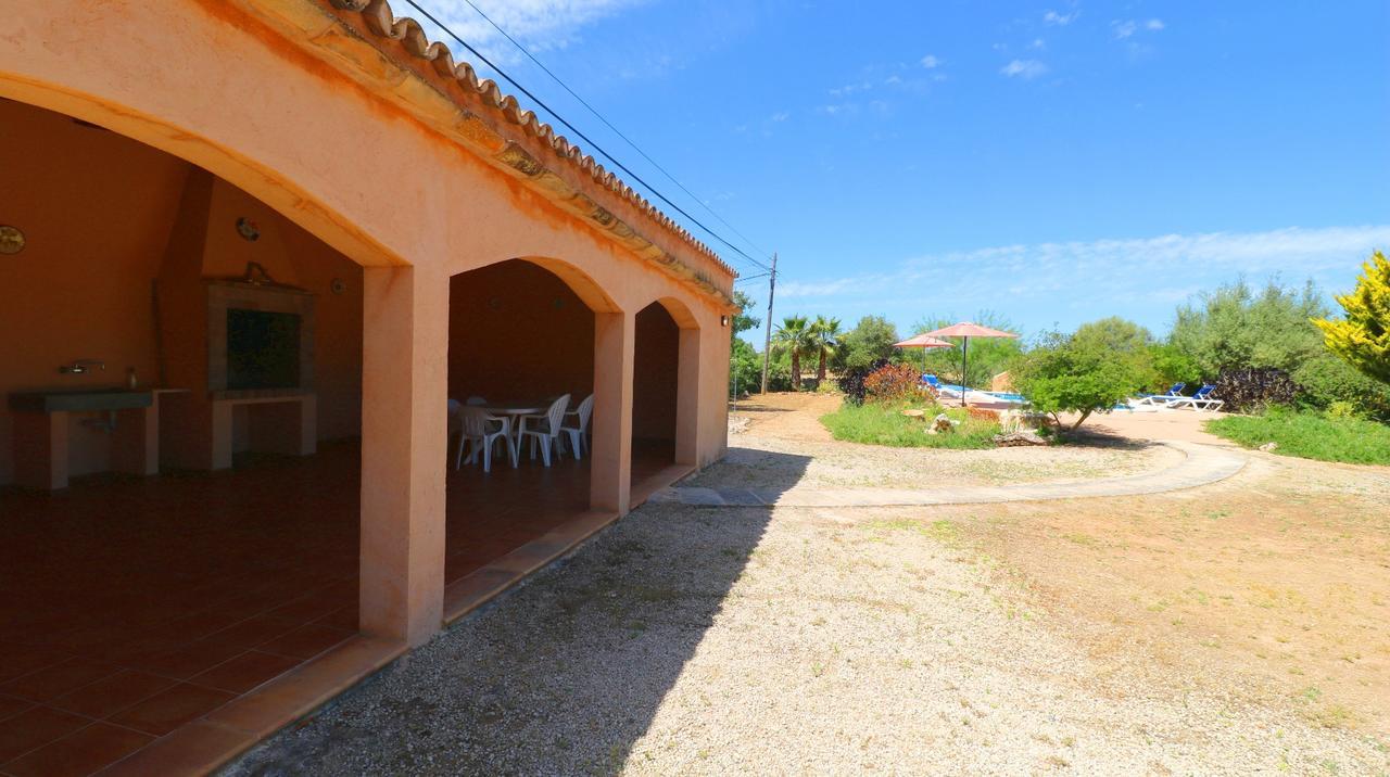 Can Cova Llombarts Esterno foto